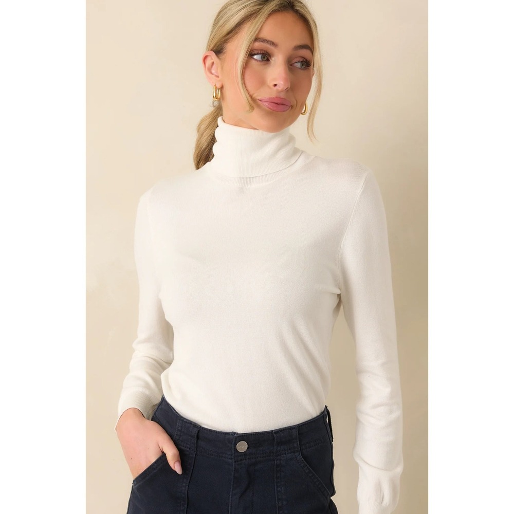 Bogner Womens White‎ Long Sleeve Turtleneck Top Embroidered Logo Made in USA